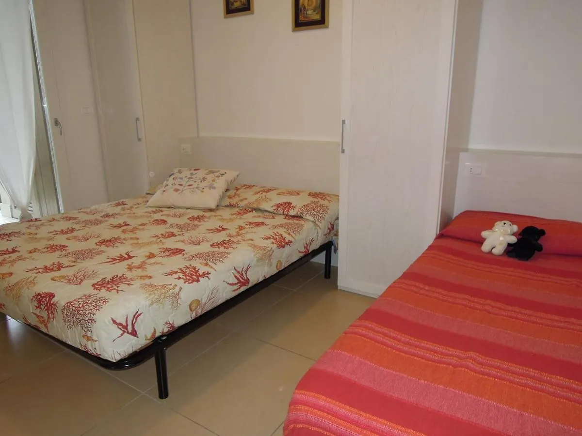 比比翁Gracious Flat With Swimming Pool And Solarium公寓 意大利