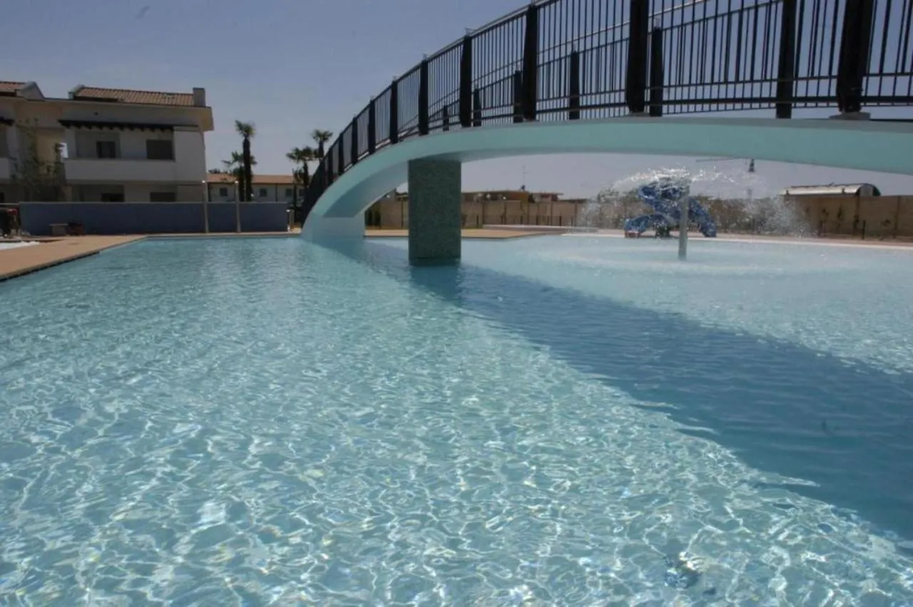 Апартаменты Gracious Flat With Swimming Pool And Solarium Бибионе