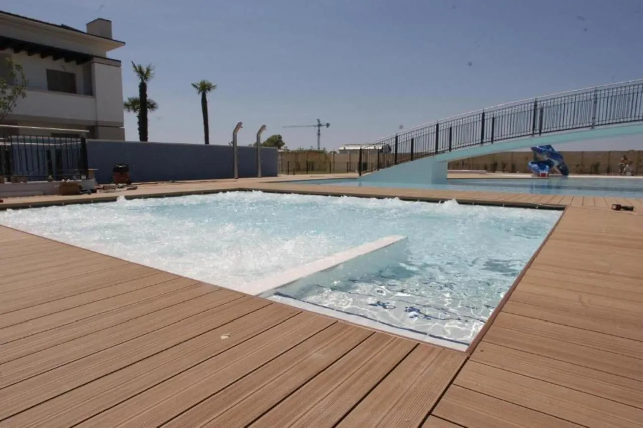 Апартаменты Gracious Flat With Swimming Pool And Solarium Бибионе 0*,